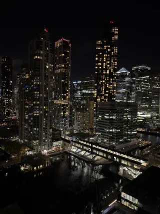 #canarywharf #londonskyline #londonatnight #docklands